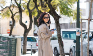 Как женщинам строить профессиональную реализацию и доход в новой стране без спешки и выгорания